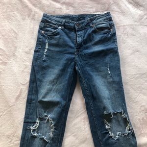 Distressed Boyfriend Jeans
